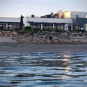 Hotel Logis & Restaurant Les Mouettes - Plage, Proche De Lorient, Larmor-Plage
